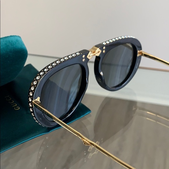 folding gucci sunglasses